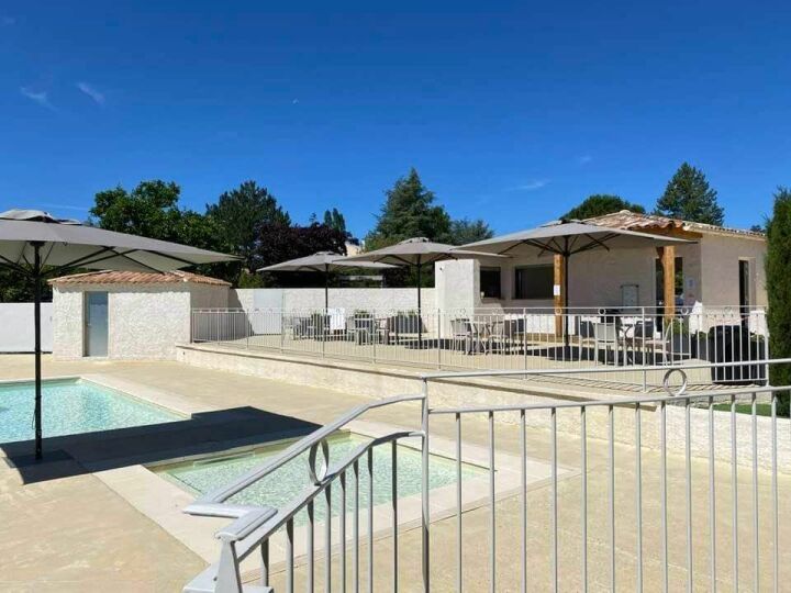 Piscine à Cereste Piscine à Cereste