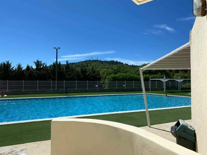 Piscine à Cereste Piscine à Cereste