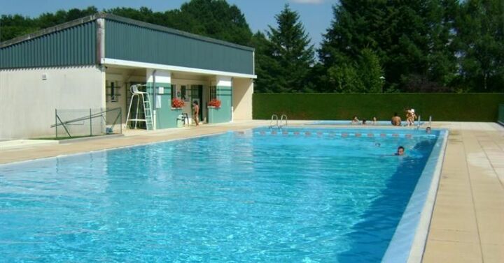 Piscine à Lagraulière Piscine à Lagraulière