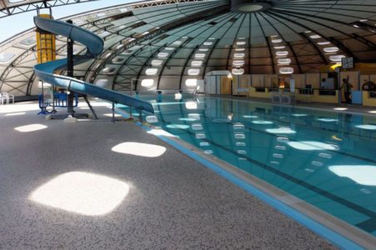 Piscine A Lambesc Horaires Tarifs Et Telephone Guide Piscine Fr