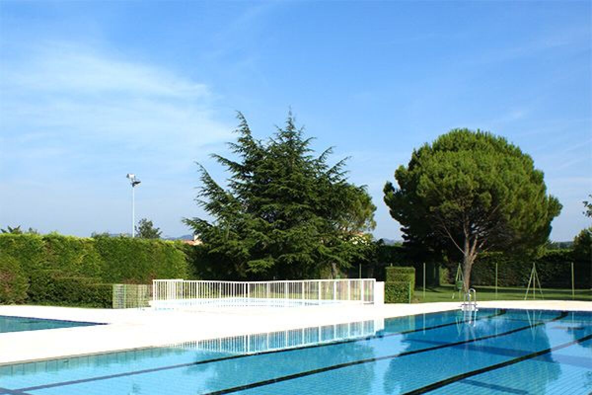 Piscine A Mallemort Horaires Tarifs Et Telephone Guide Piscine Fr