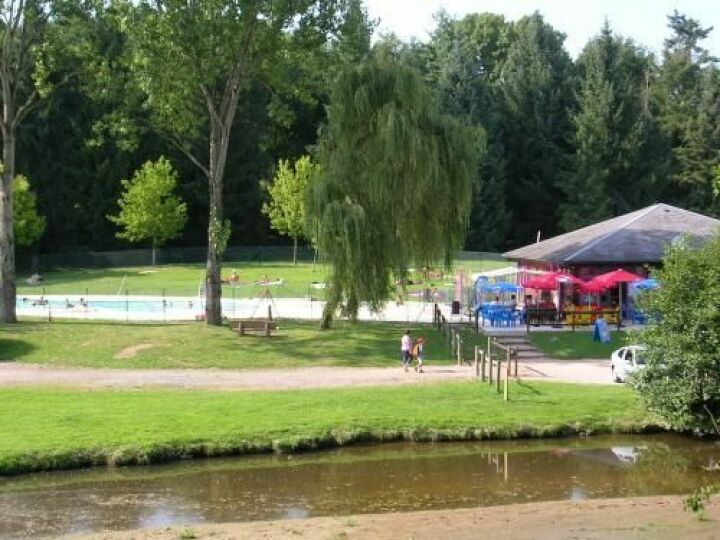 Piscine à Moulins Engilbert Piscine à Moulins Engilbert