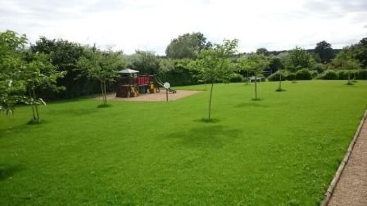 Piscine à Nieuil l'Espoir Piscine à Nieuil l'Espoir