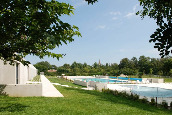 La piscine à Saint-Lys a été réhabilitée en 2014 La piscine à Saint-Lys a été réhabilitée en 2014