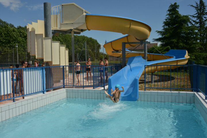Piscine à Verdun sur le Doubs Piscine à Verdun sur le Doubs