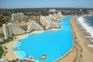Architectural Digest : les 8 piscines les plus folles du monde