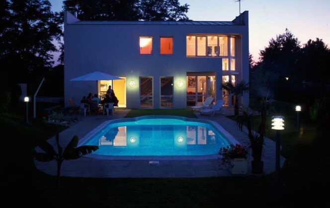 Piscine “Barbara“ Waterair de nuit © Waterair