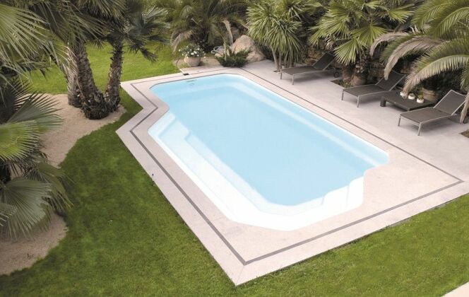 Modèle de piscine Big Pool Palace © Piscines Groupe G.A
