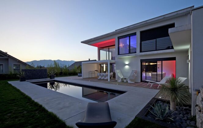 Piscine “Black & White“ par L'Esprit Piscine © L'Esprit Piscine