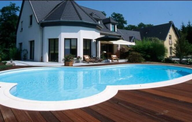 Piscine contemporaine “Claire“ Waterair © Waterair