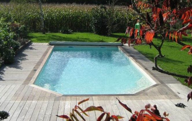 Piscine coque polyester Carneol © Alliance Piscines