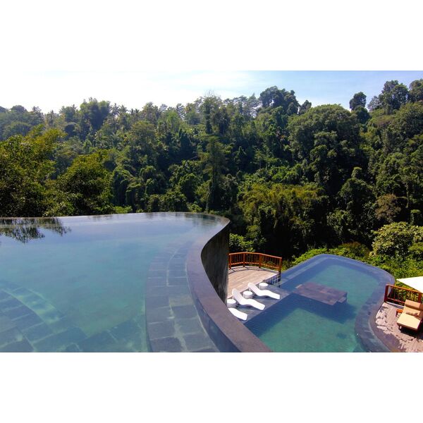 10 Plus Belles Piscines à Débordement Du Monde