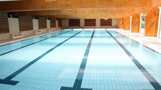 Piscine des Trois Vallées à Breuillet Piscine des Trois Vallées à Breuillet