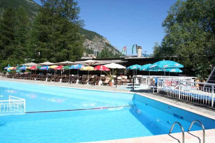 Piscine du Chazelay à La Salle les Alpes Piscine du Chazelay à La Salle les Alpes