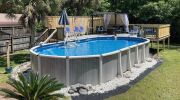 Votre paradis aquatique à petit prix : découvrez les piscines hors-sol incontournables pour un budget sous 2000€ 