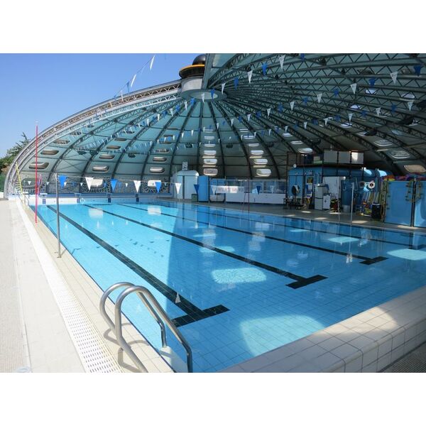 Piscine de mesnil amelot