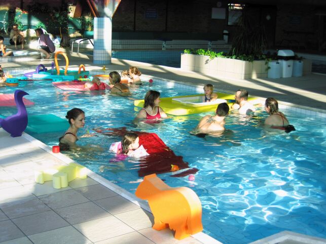 Le Nautilud à Barlin organise des cours de bébé nageurs