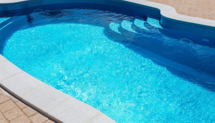 Piscine Polyester Gemenos Piscine Fabrication Francaise Coque Polyester Direct D Usine