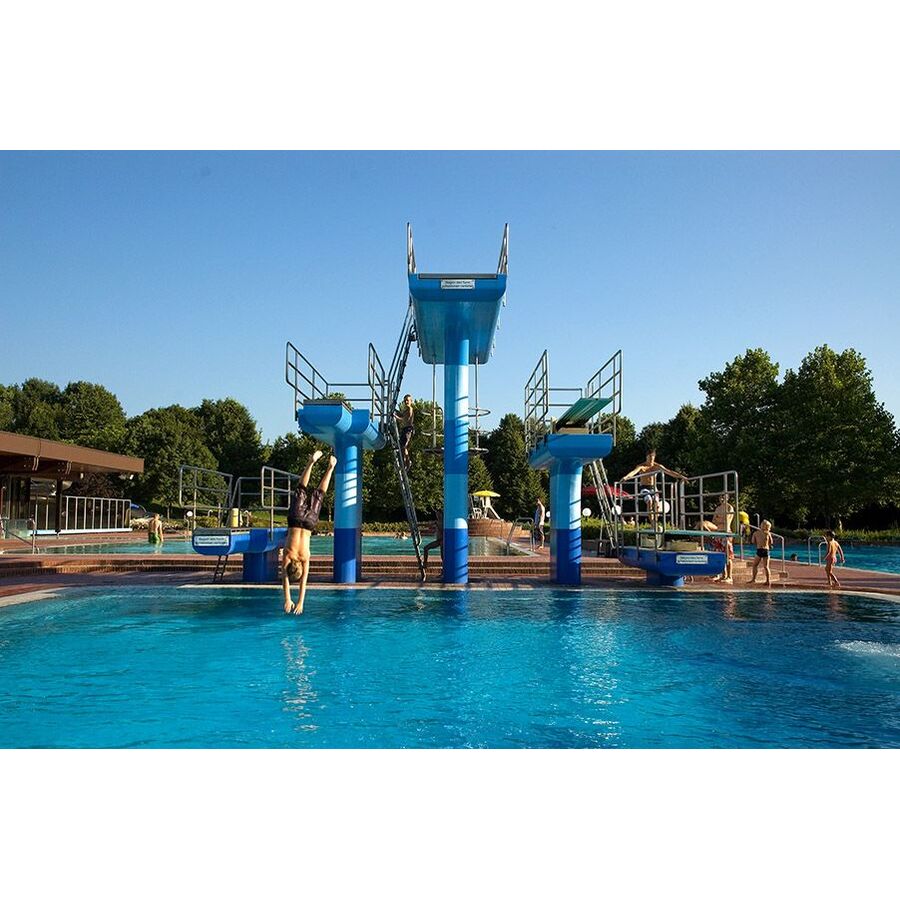 Piscine Schwarzwaldbad Bühl à Buehl Horaires, tarifs et téléphone