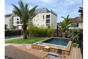 Piscine semi enterrée à Bordeaux