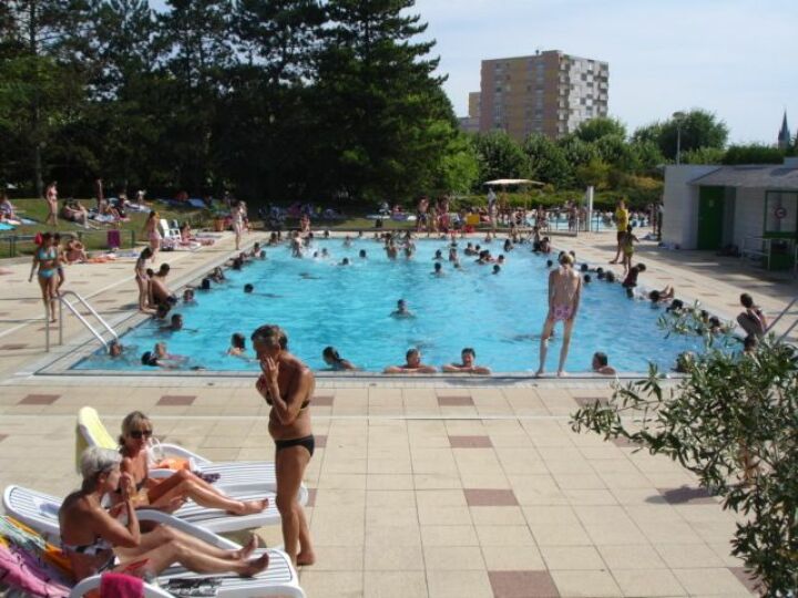 La piscine d'été à St Memmie La piscine d'été à St Memmie