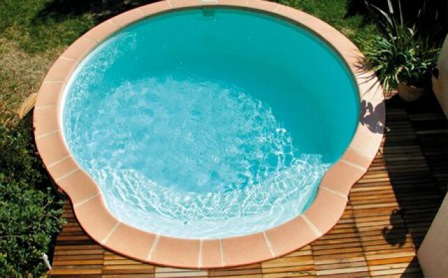 Piscine coque polyester Nacre