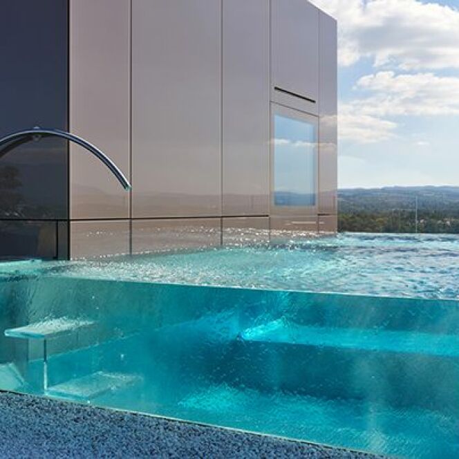 Piscines aux parois en verre Carré Bleu © Carré Bleu