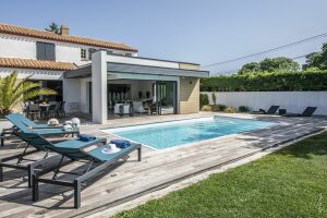 Piscines Ibiza poursuit l'expansion de son réseau