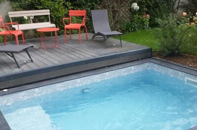 Zoom sur la terrasse mobile pour piscine Pooldeck, par Azenco