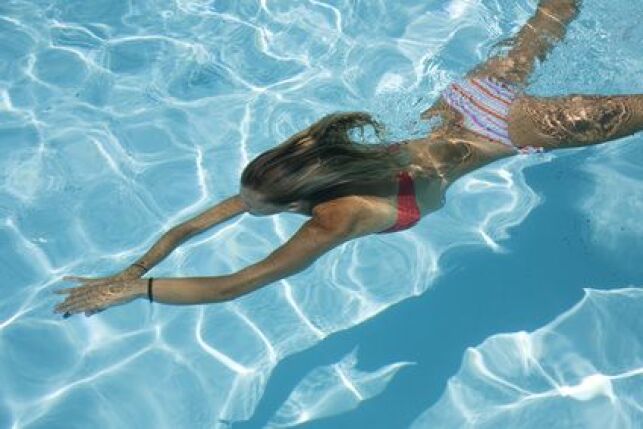 Pratiquez le "mermaiding" dans la première école de sirènes en France 