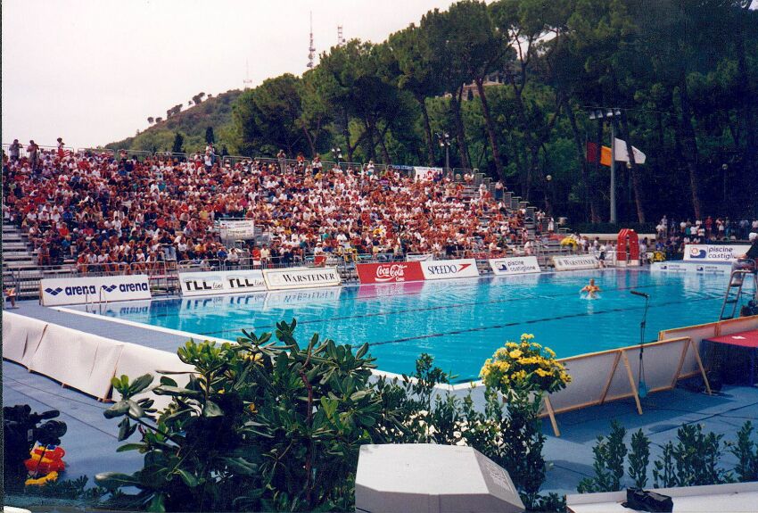 Première piscine Myrtha Pools construite pour une compétition de la FINA aux 7èmes championnats du monde de natation à Rome en 1994&nbsp;&nbsp;