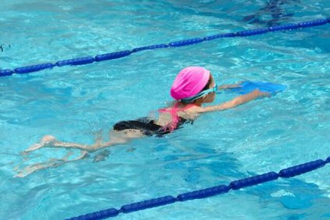 Programme d'échauffement pour les enfants en natation