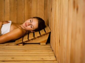 Protéger ses cheveux dans un sauna