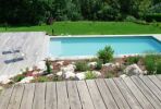 Quelles fleurs planter à coté d’une piscine ?