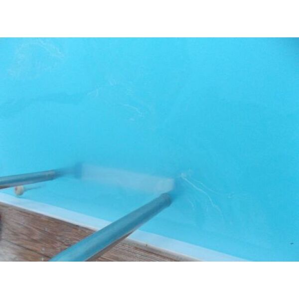 Quelles Solutions Aux Problèmes Deau De Piscine Trouble