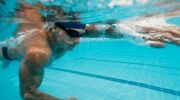 Reconnaître le surentraînement en natation