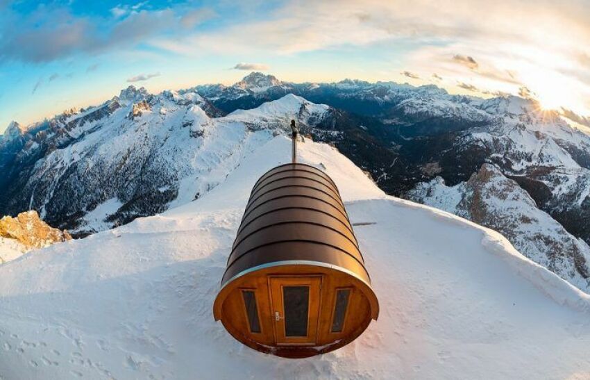 Refuge du Mont Lagazuoi, au cœur du Massif des Dolomites en Italie&nbsp;&nbsp;