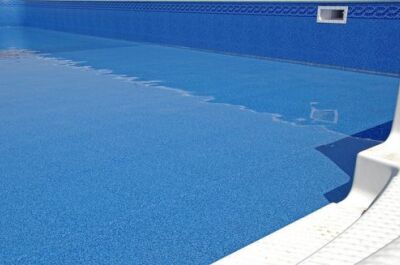 Comment enlever ou remplacer un carrelage de piscine ?