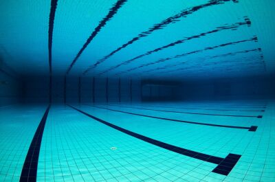 Revue de presse : Les spécialistes de la piscine espèrent rénover 500 bassins publics