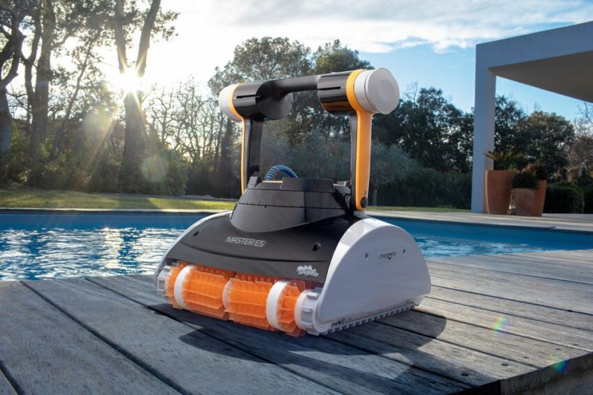 Robot de piscine Dolphin Master E5&nbsp;&nbsp;