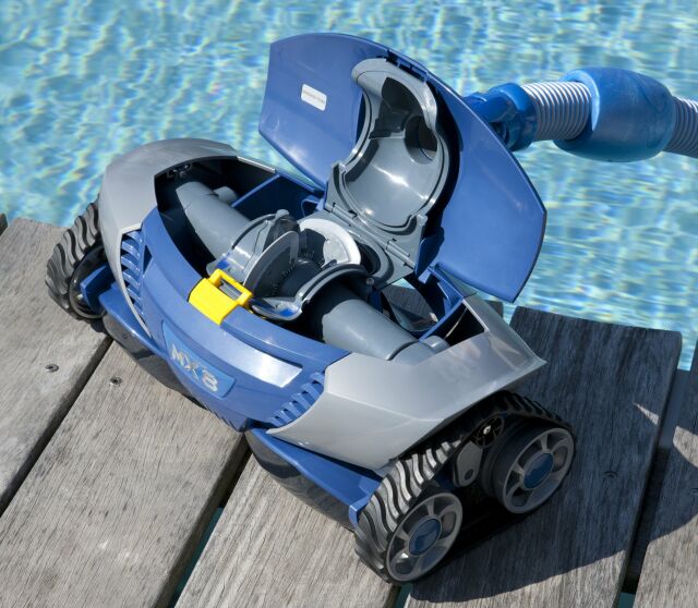 Descompostura Tres Perversión Un robot de piscine d'occasion : acheter son robot de piscine moins cher -  Guide-Piscine.fr