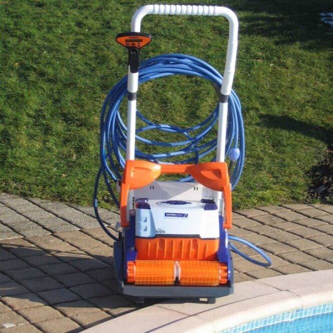robot piscine ultraklean
