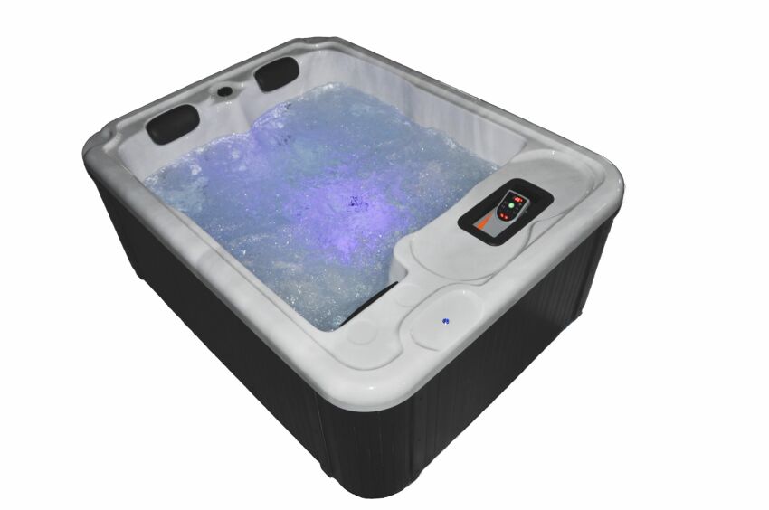 Spa acrylique 3 places, par Bestway 