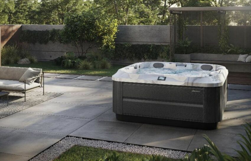 Spa J-332, nouveauté Jacuzzi® 2025 