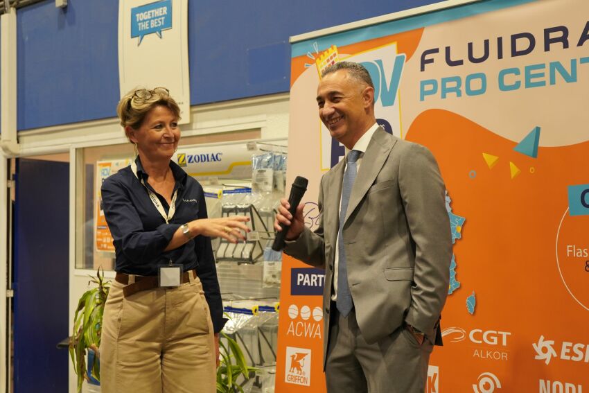 Stéphane Figueroa (Directeur Général de Fluidra France) et Stéphanie Morin (Directrice Marketing) lors du dernier Rendez-Vous Portes Ouvertes de la saison à Perpignan le 9 octobre 2024 