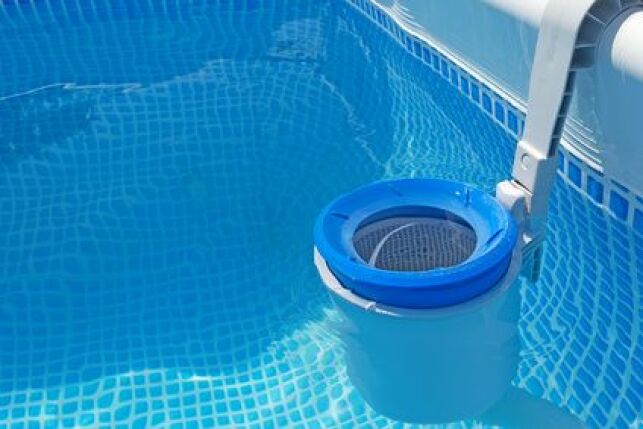 Système de filtration pour une piscine tubulaire