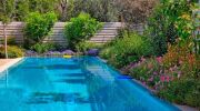 Taches noires sur liner de piscine