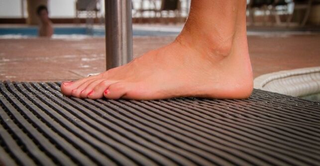 Tapis antidérapant pour spa