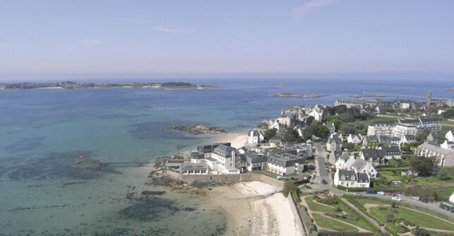 La thalasso à Roscoff vue du ciel