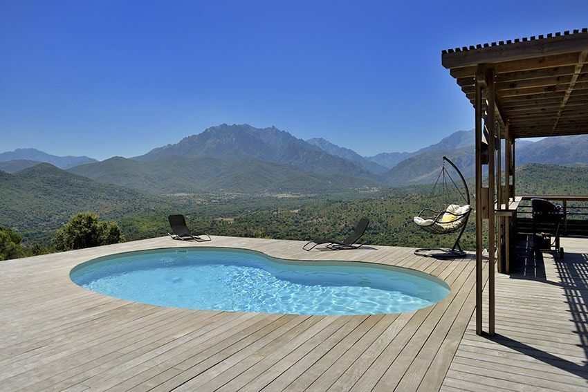 Trophée Argent : Piscine familiale de forme libre de moins de 40m²
&nbsp;&nbsp;